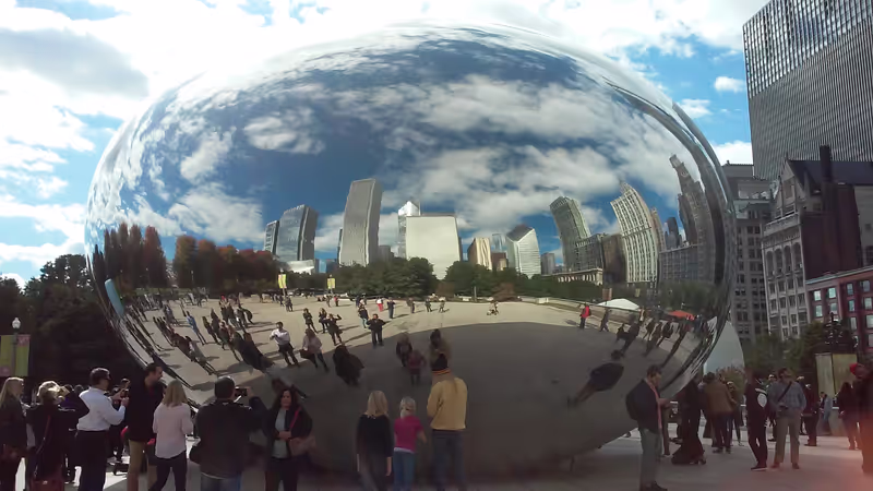 Chicago Private Tour - Cloudgate, aka the Bean