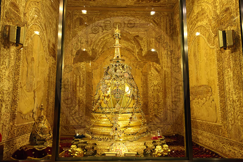 Colombo Private Tour - Tooth Relic Casket