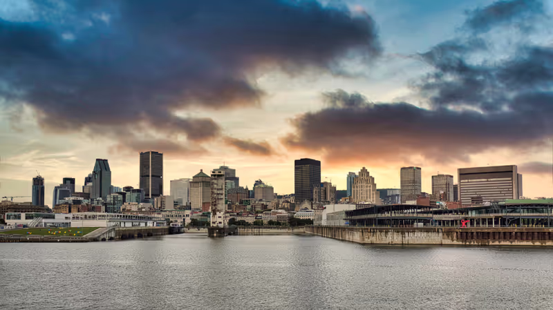 Montreal Private Tour - Montreal skyline