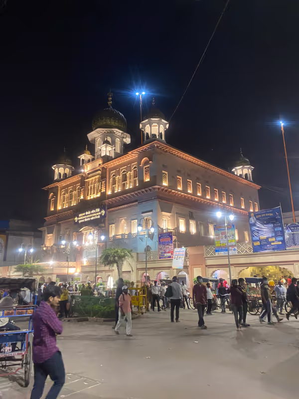Delhi Private Tour - Shishganj Gurudwara