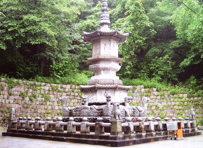 Seoul Private Tour - Amazing tomb of Great 20th-cen. Master Cheongdam.