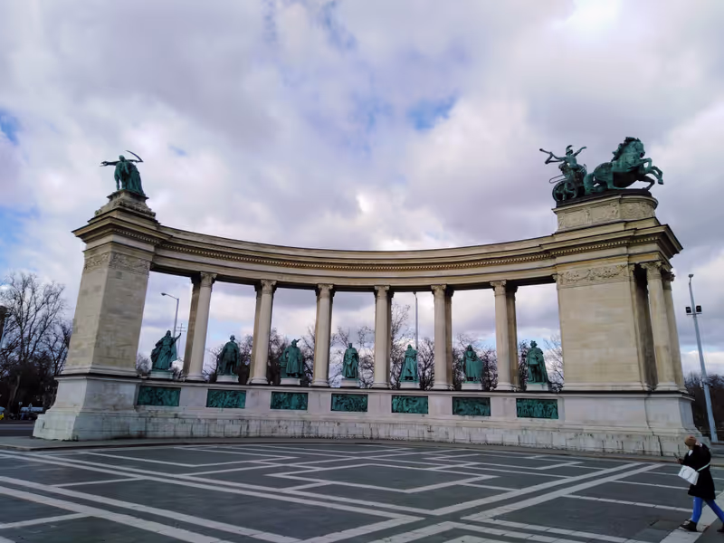 Budapest Private Tour - Heroes' Square