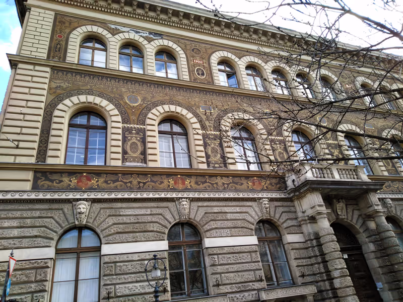 Budapest Private Tour - Batthyany Palace